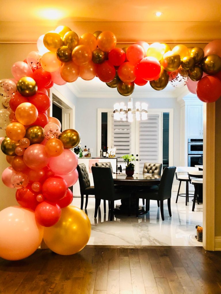 Stoney Creek Balloons Decor Services table