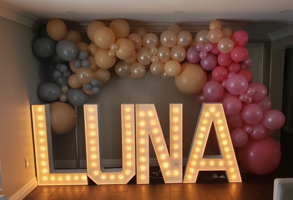 Oakville Marquee Letters Company luna