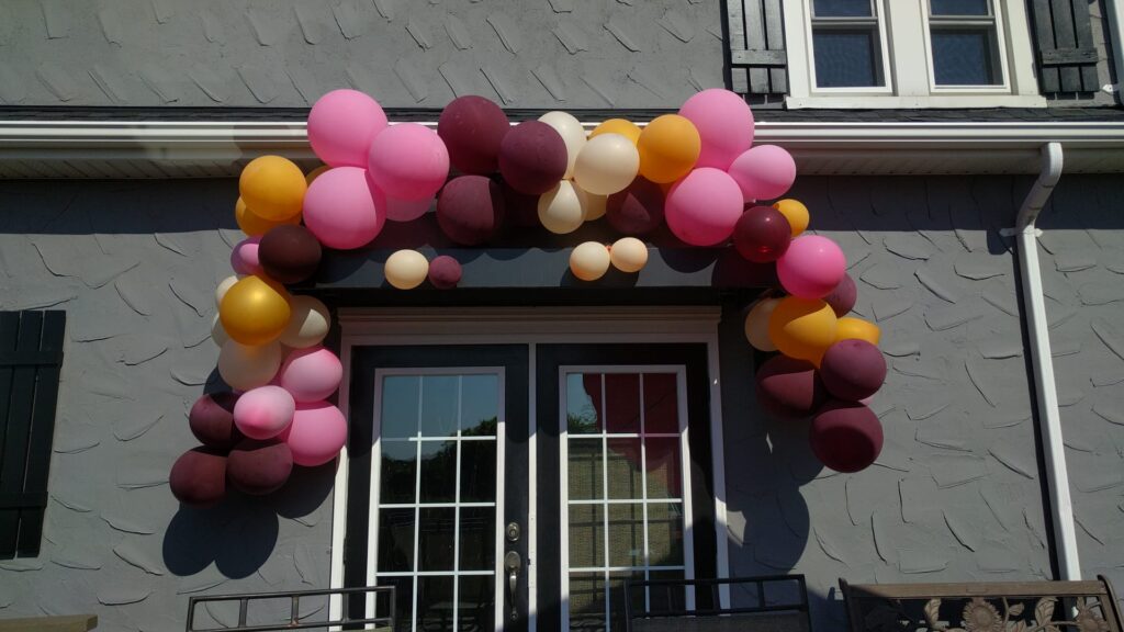 Mississauga Balloon Decor Service for Events!