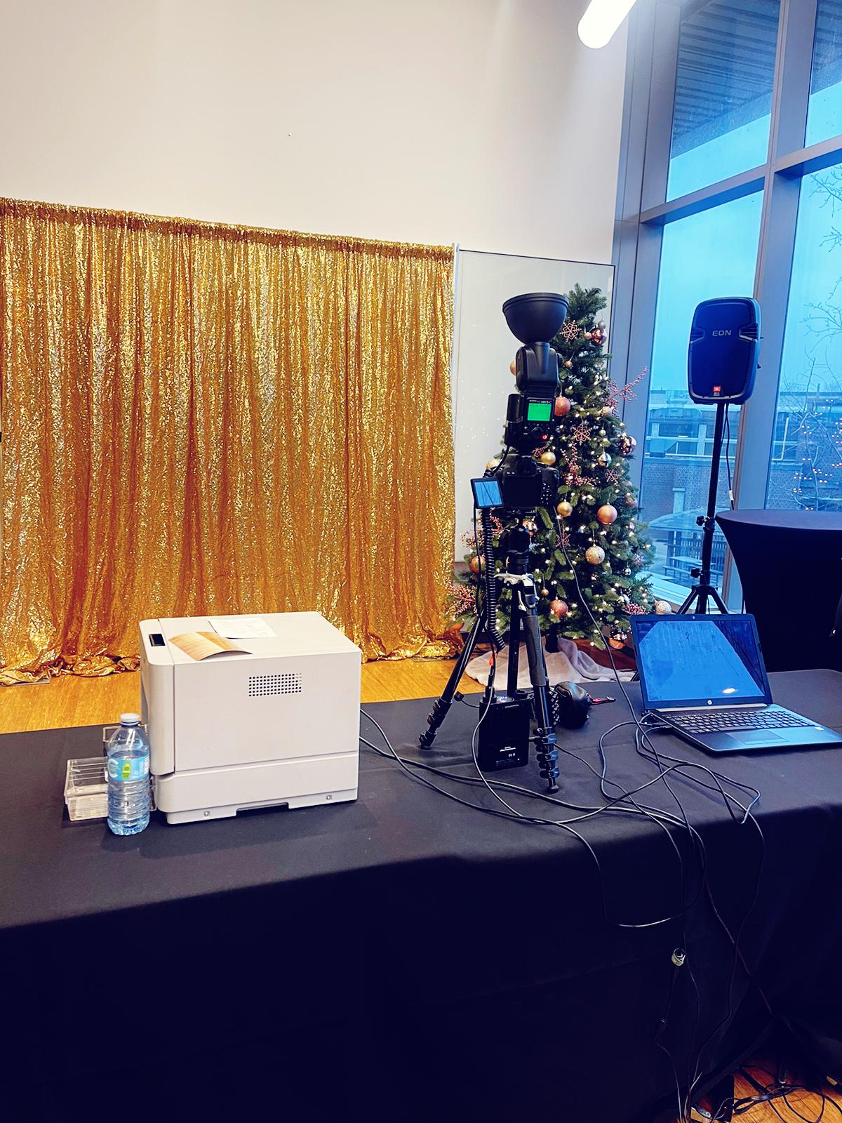 Rent Wedding Photo Booth Toronto Party Decor Canada