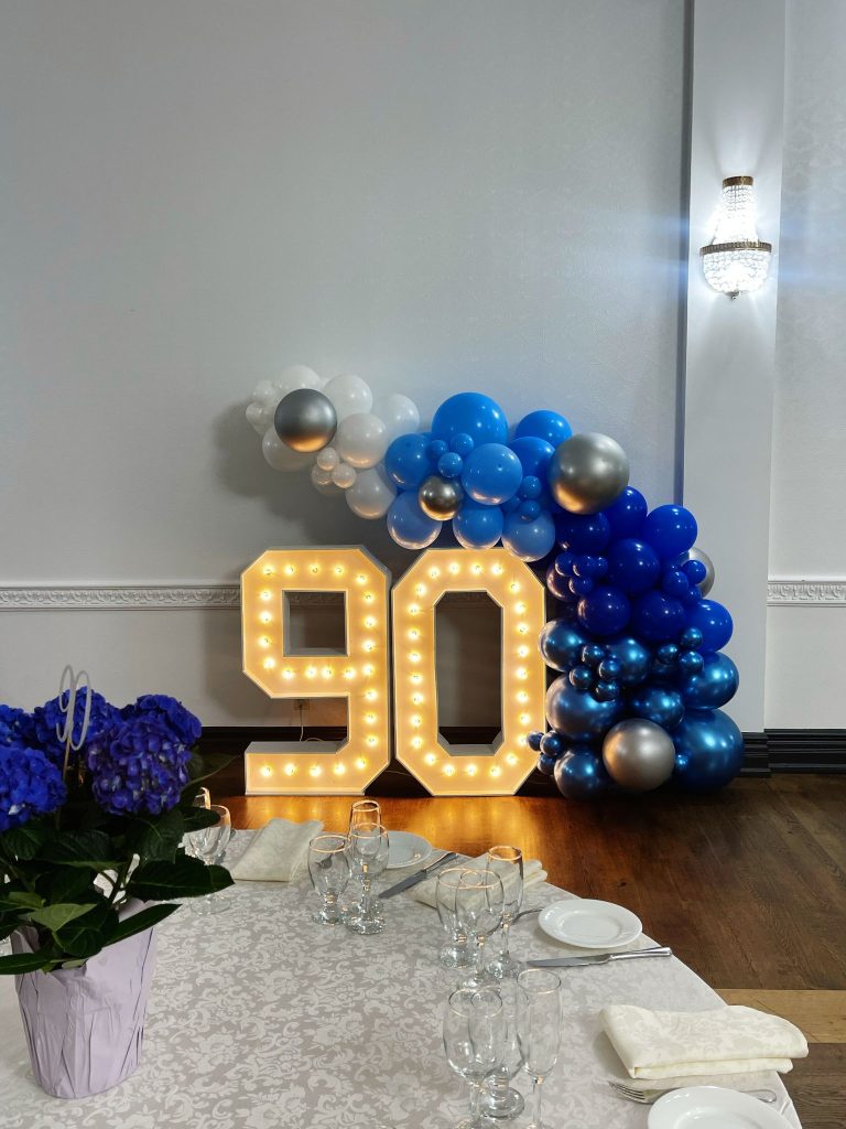 Blue Mountain Event Decor