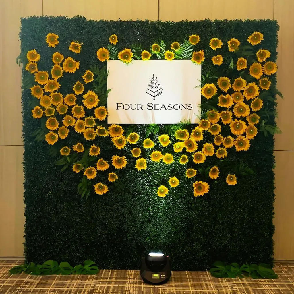 Orillia Flower Walls Backdrop Rental