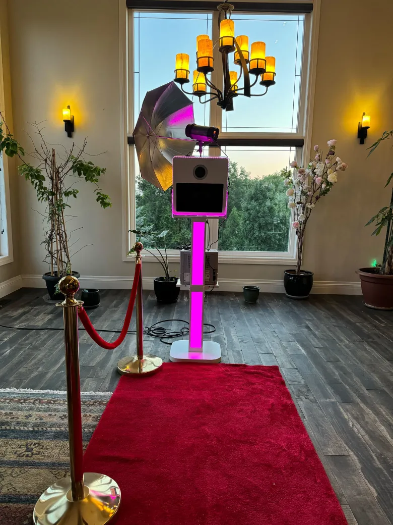 Amherstburg Photo Booth Pod Rental Amherstburg Photo Booth Pod Rental