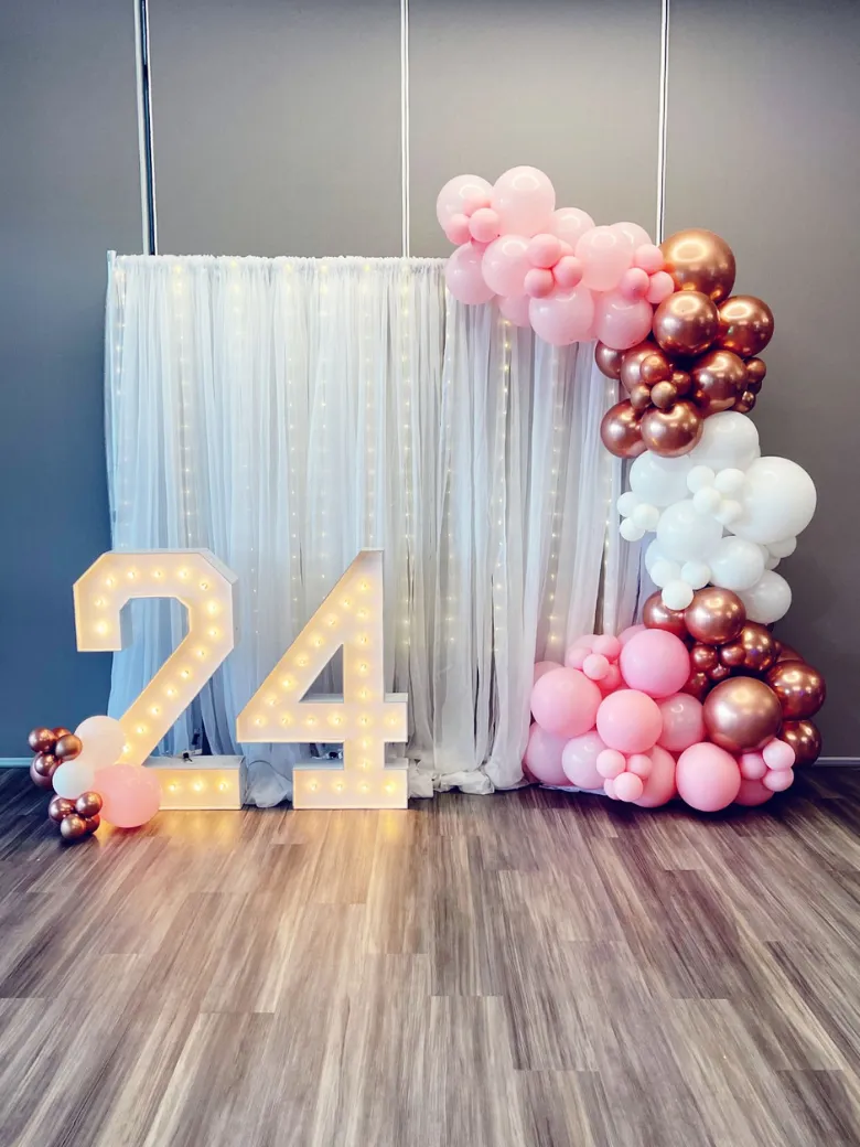 Angus Half Arch Balloon Decor Rental Angus Half Arch Balloon Decor Rental
