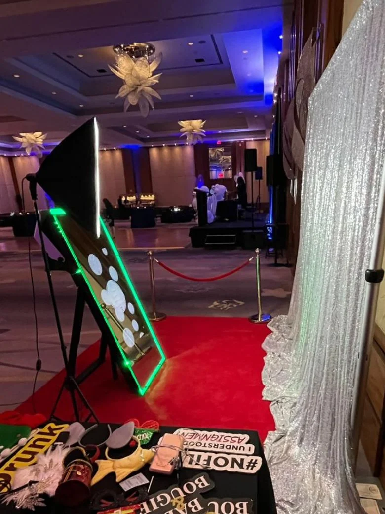 Huntsville Mirror Me Photo Booth Rental Huntsville Mirror Me Photo Booth Rental