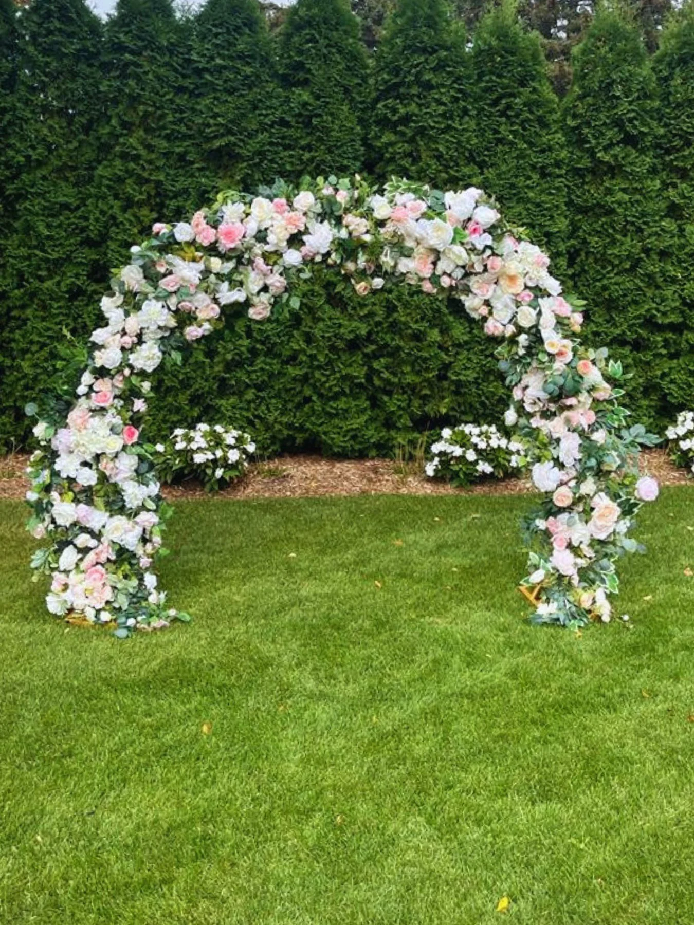 Napanee Flower Arches Rental Company
