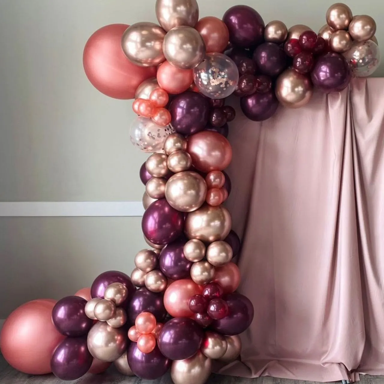 Severn Half Arch Balloon Rental Company